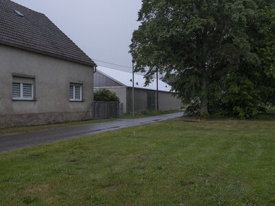 Einfamilienhaus in Sonnewalde, Blick vom Anger West, Bearbeitung für (link: https://www.habermann-architektur.de text: Habermann Architektur)